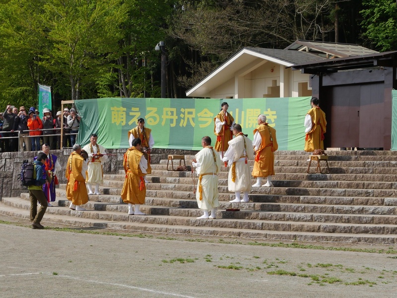 開山の門の開門